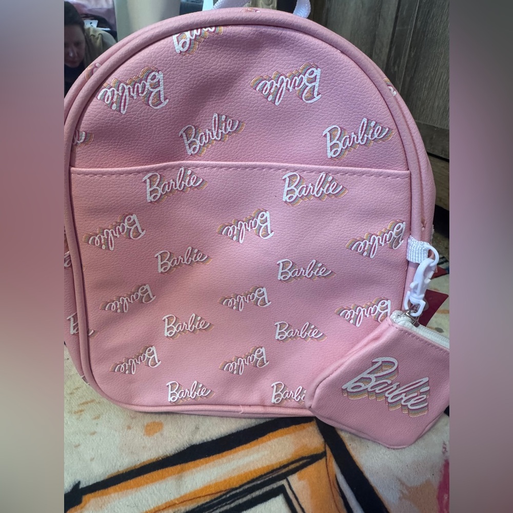 Mattel ‘barbie’ pink faux leather mini zipper backpack & coin purse set - Picture 2 of 11